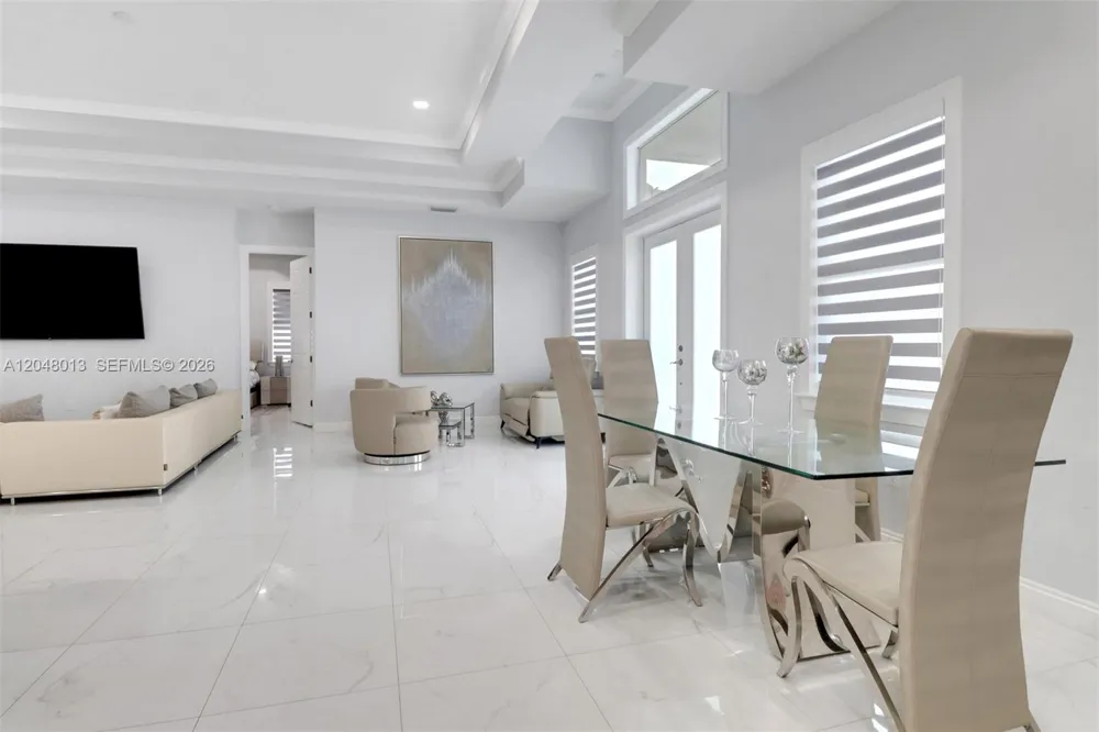 2394 45th Avenue NE Naples, FL 34120