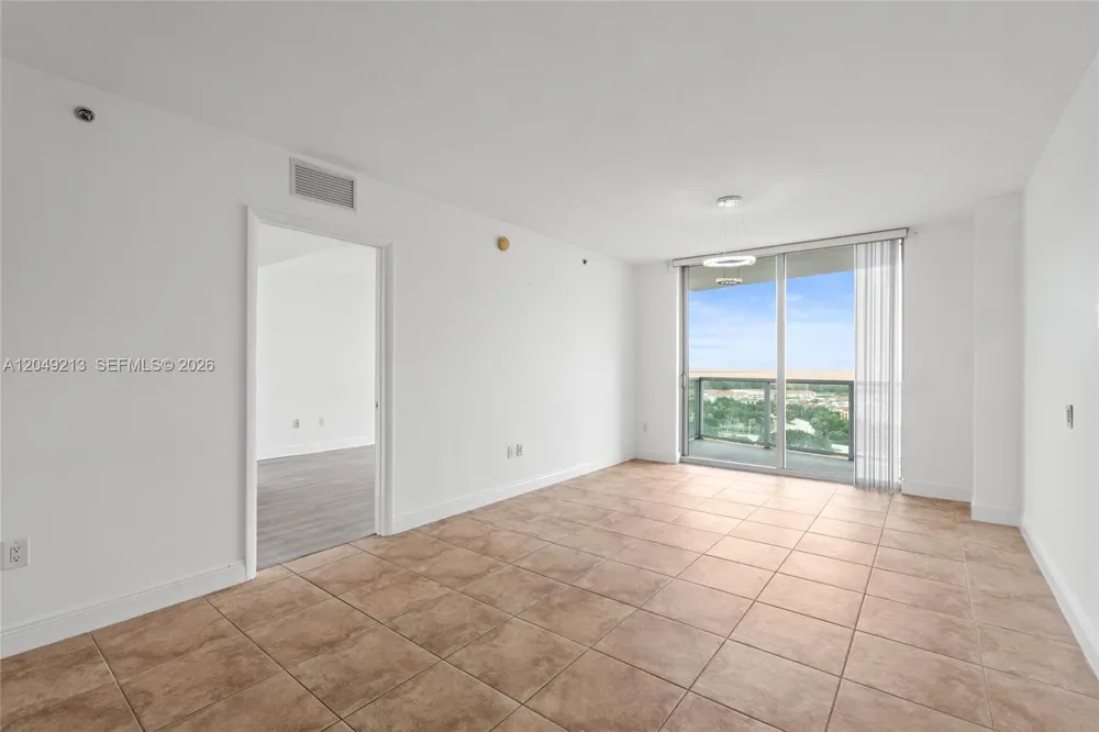 2681 Flamingo Rd #2205S Sunrise, FL 33323