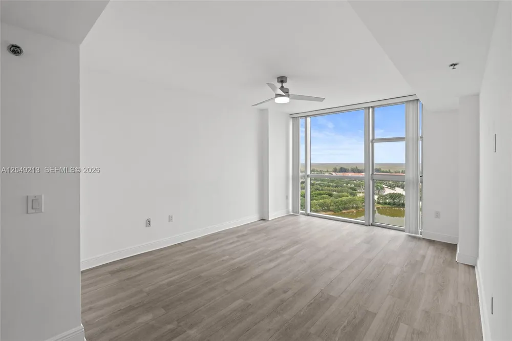 2681 Flamingo Rd #2205S Sunrise, FL 33323