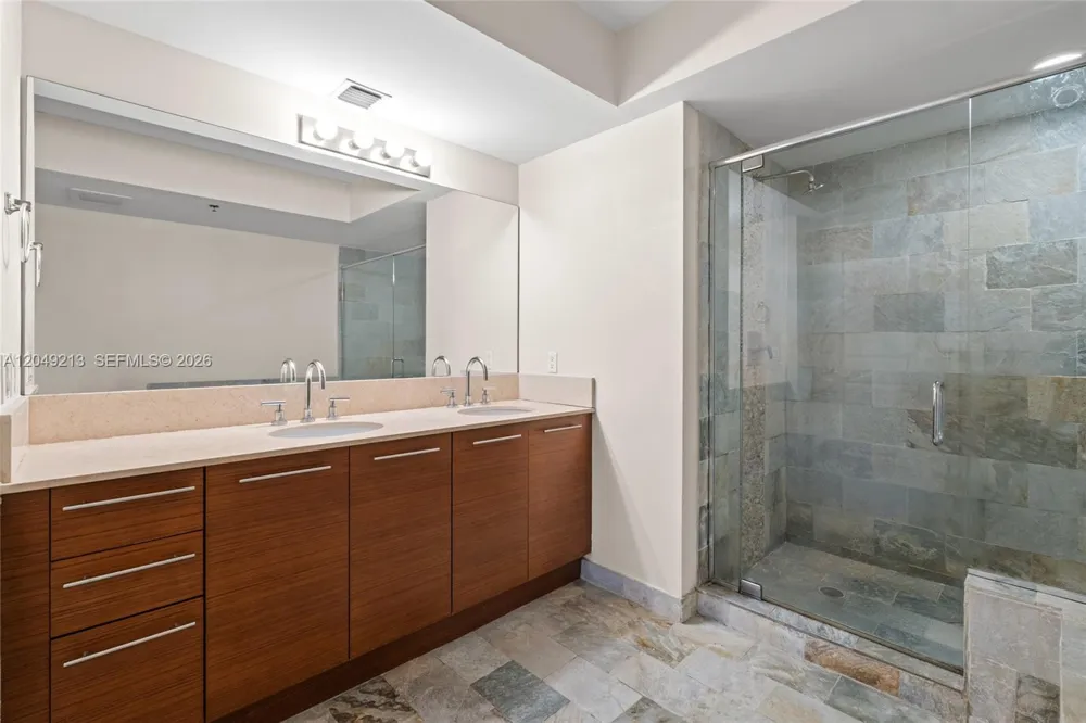 2681 Flamingo Rd #2205S Sunrise, FL 33323