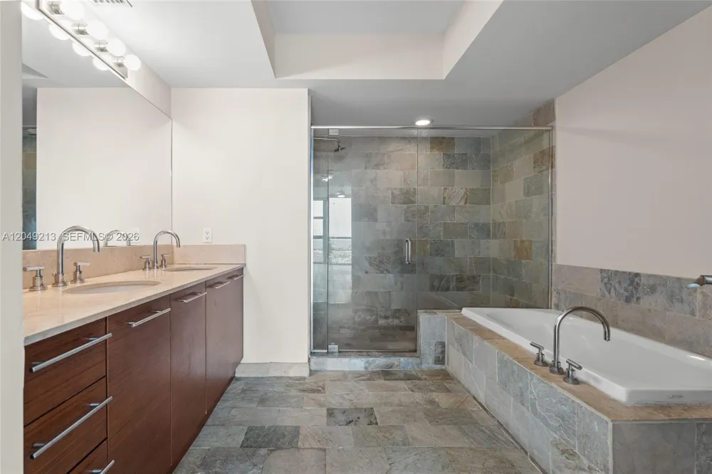 2681 Flamingo Rd #2205S Sunrise, FL 33323