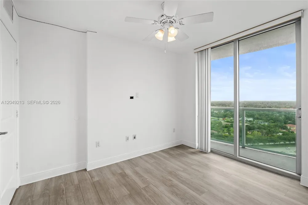 2681 Flamingo Rd #2205S Sunrise, FL 33323