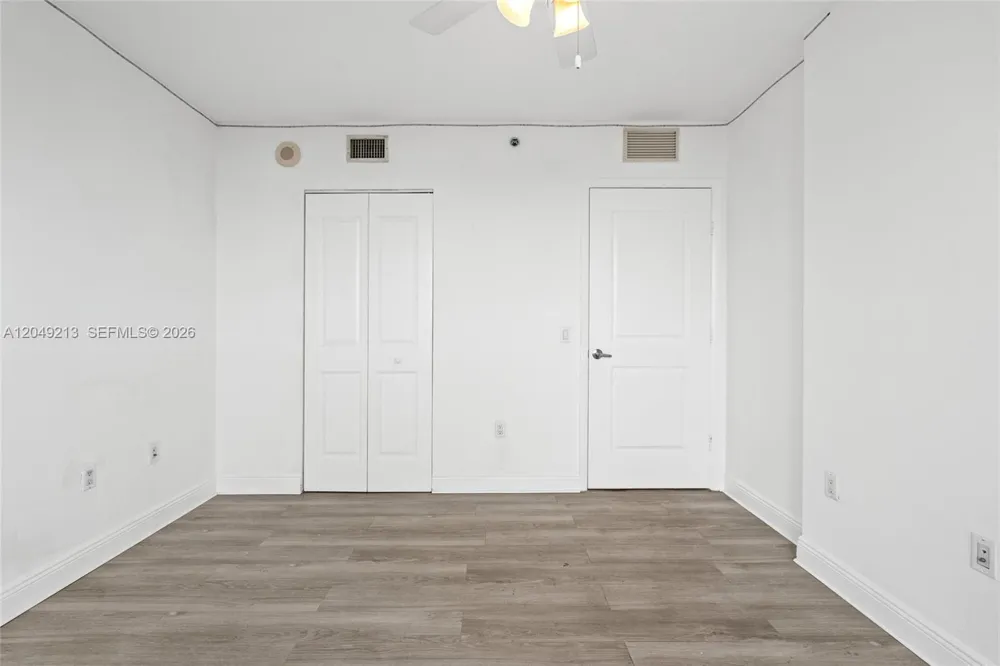 2681 Flamingo Rd #2205S Sunrise, FL 33323