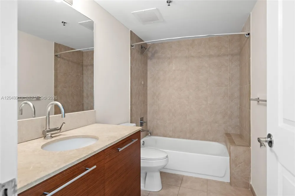 2681 Flamingo Rd #2205S Sunrise, FL 33323