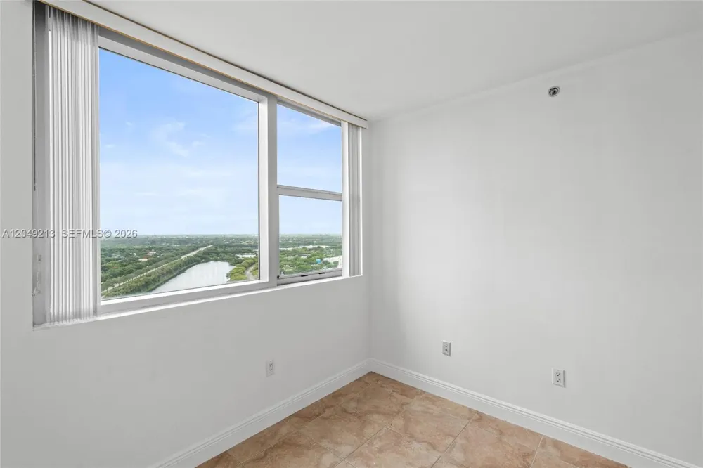 2681 Flamingo Rd #2205S Sunrise, FL 33323