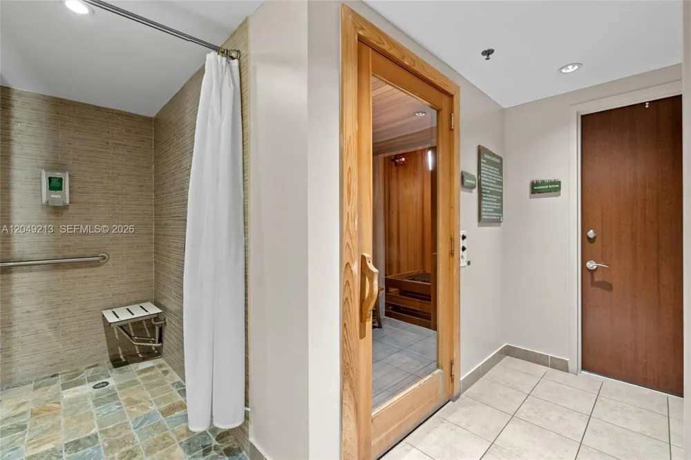 2681 Flamingo Rd #2205S Sunrise, FL 33323