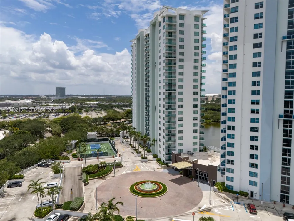 2681 Flamingo Rd #2205S Sunrise, FL 33323