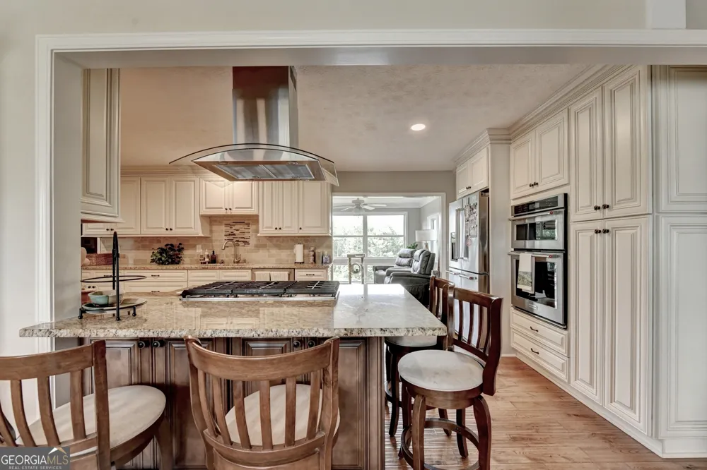 6474 Dahlonega HWY Clermont, GA 30527