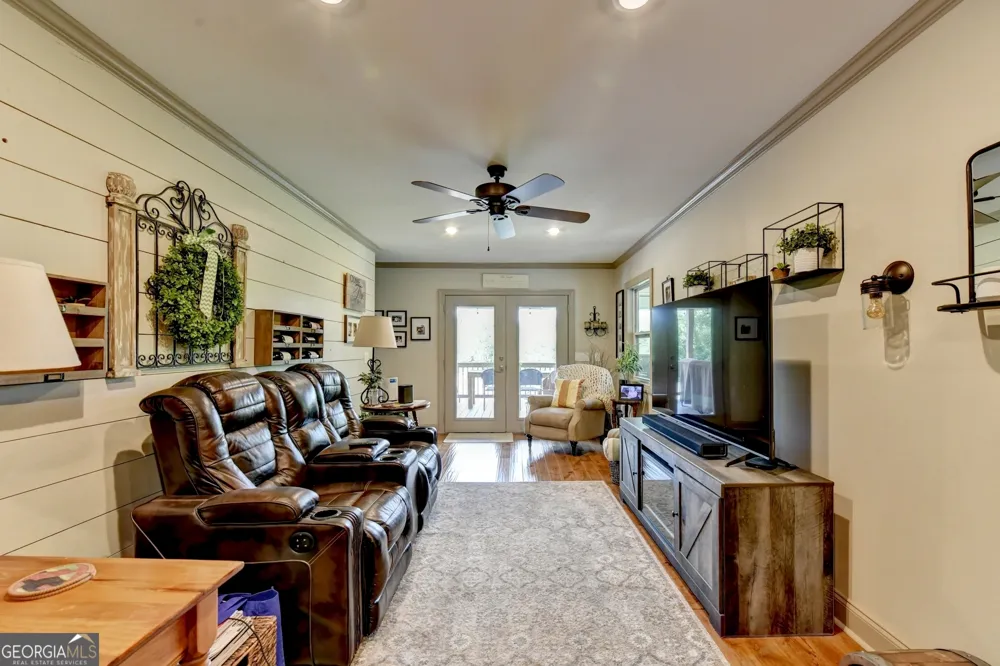 6474 Dahlonega HWY Clermont, GA 30527