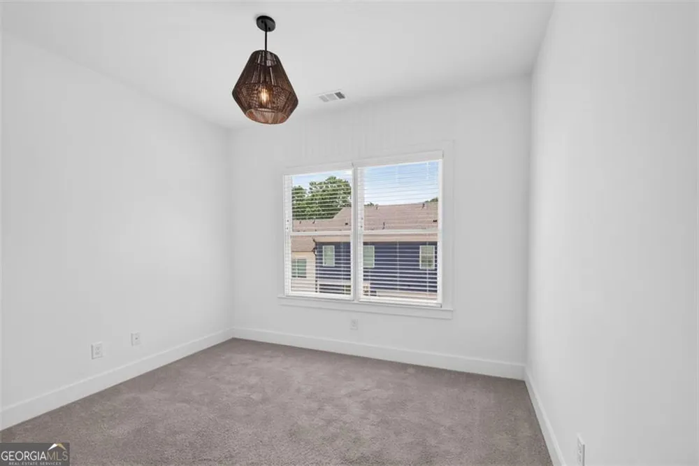 5619 Pine ST Flowery Branch, GA 30542