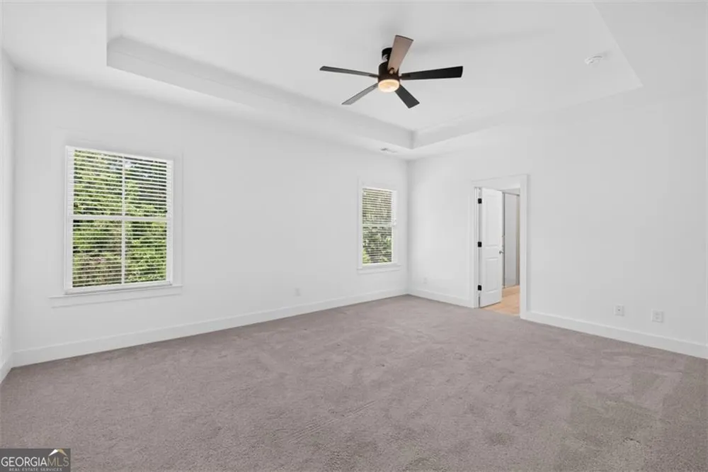 5619 Pine ST Flowery Branch, GA 30542