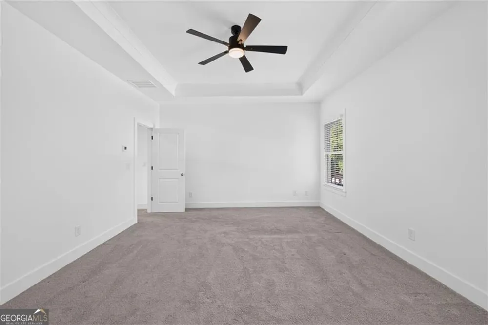 5619 Pine ST Flowery Branch, GA 30542