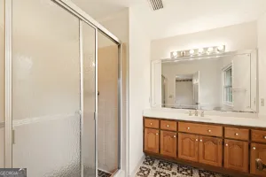 2355 N Peachtree WAY Dunwoody, GA 30338