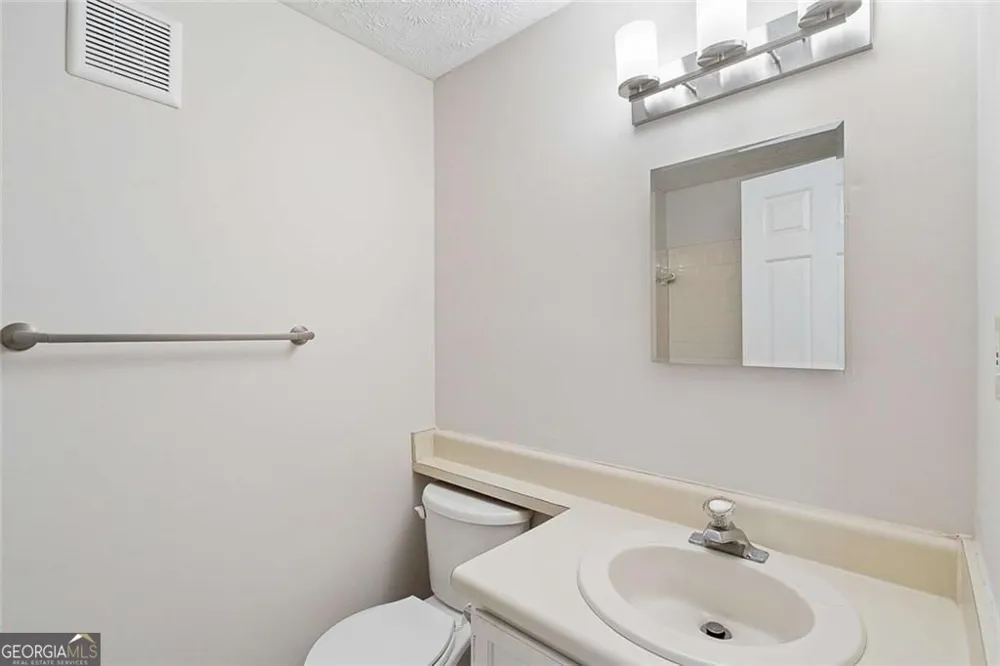 1465 Keys Crossing DR NE Brookhaven, GA 30319