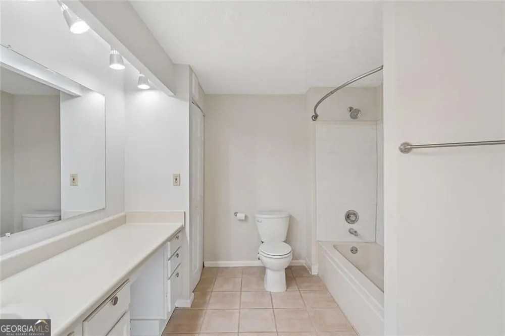 1465 Keys Crossing DR NE Brookhaven, GA 30319