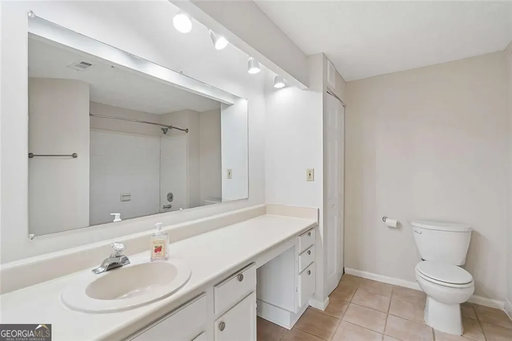 1465 Keys Crossing DR NE Brookhaven, GA 30319