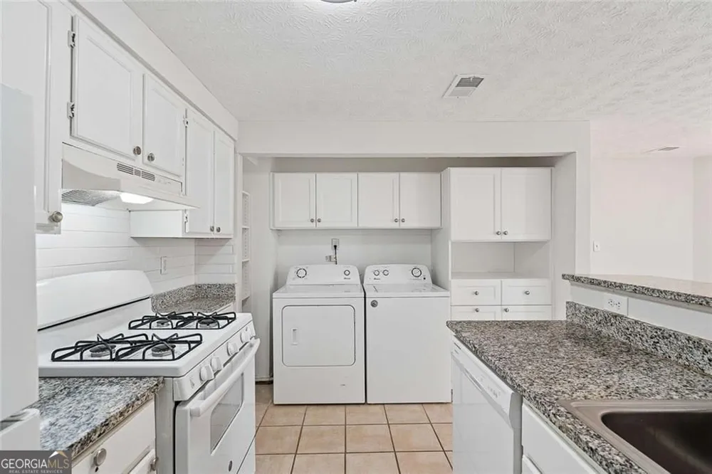 1465 Keys Crossing DR NE Brookhaven, GA 30319