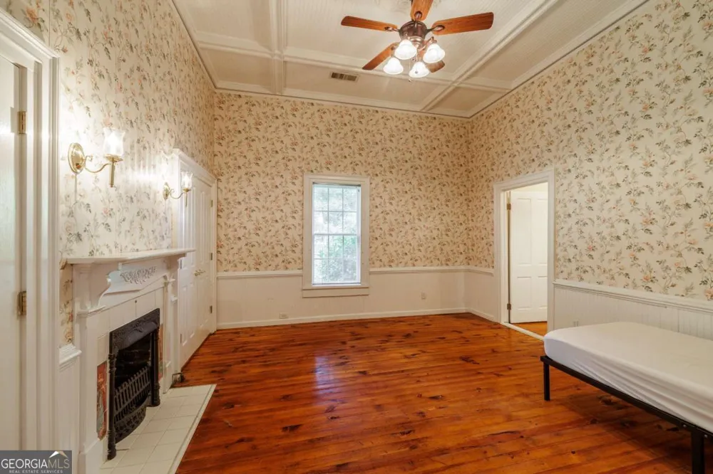 48 Georgia AVE Comer, GA 30629