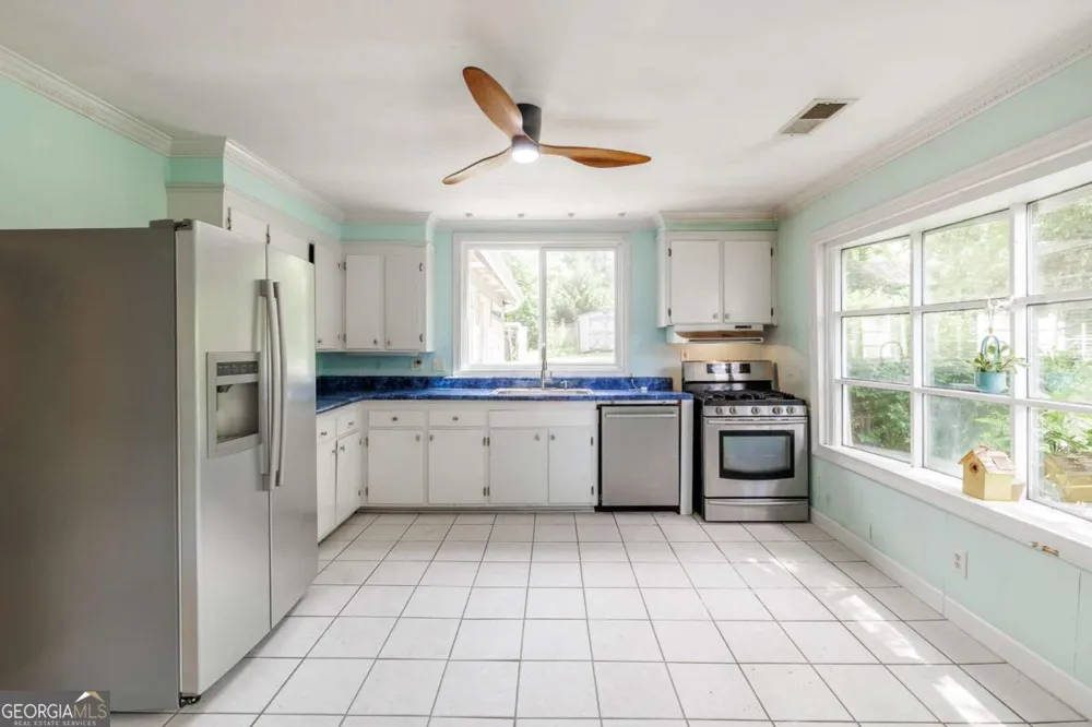 48 Georgia AVE Comer, GA 30629