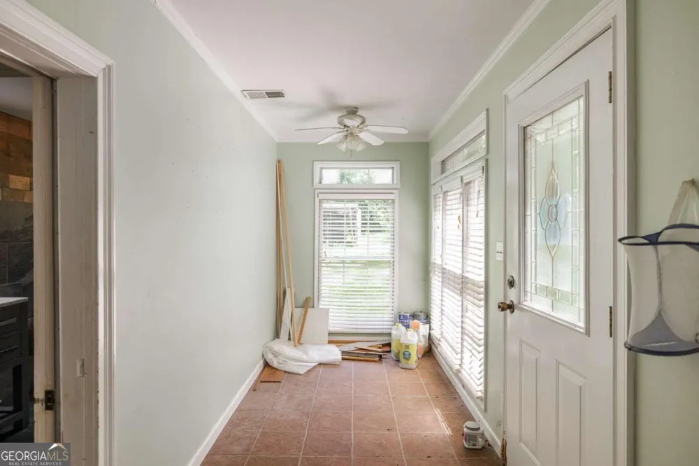 48 Georgia AVE Comer, GA 30629