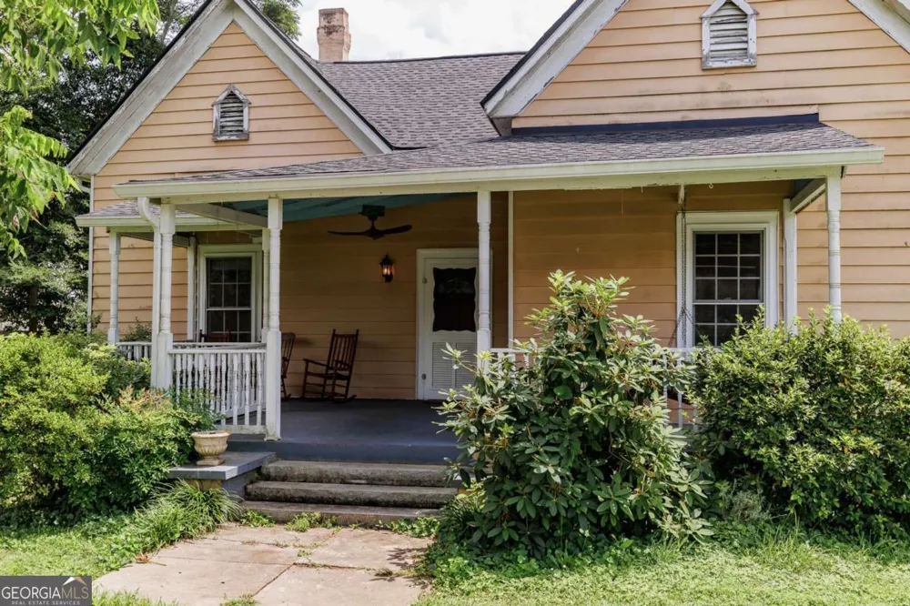 48 Georgia AVE Comer, GA 30629