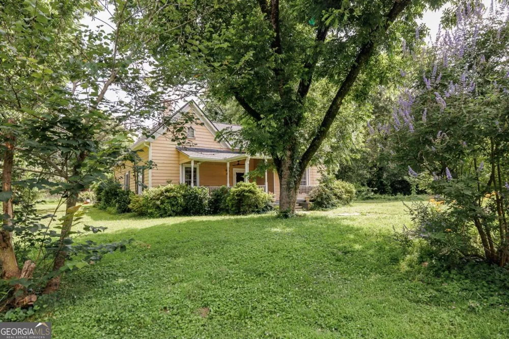 48 Georgia AVE Comer, GA 30629