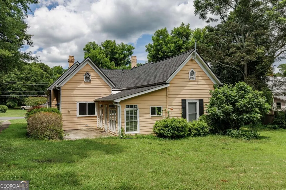 48 Georgia AVE Comer, GA 30629