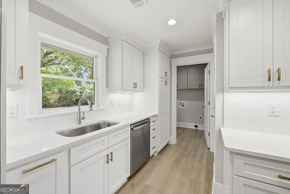 1090 Kenway DR Watkinsville, GA 30677