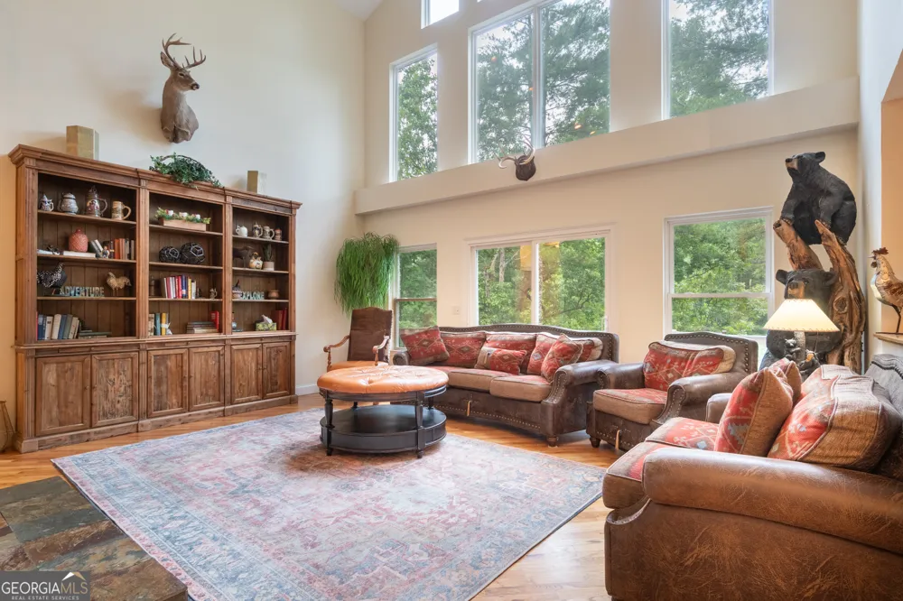 81 Dach Bruecke Gasse Helen, GA 30545
