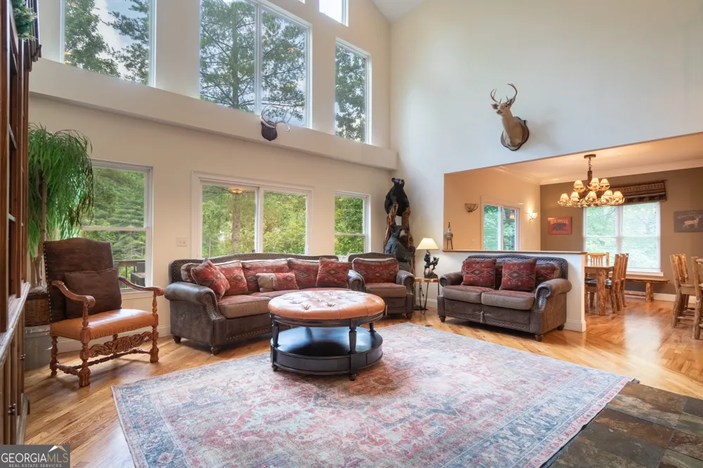 81 Dach Bruecke Gasse Helen, GA 30545