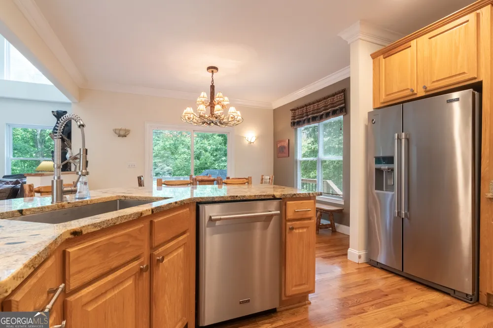 81 Dach Bruecke Gasse Helen, GA 30545