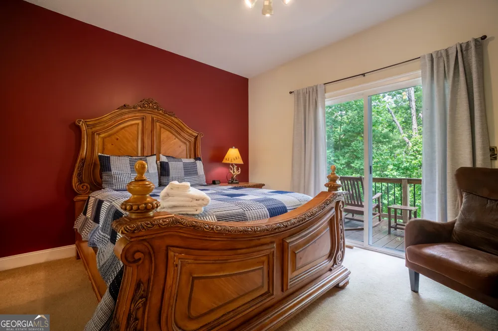 81 Dach Bruecke Gasse Helen, GA 30545