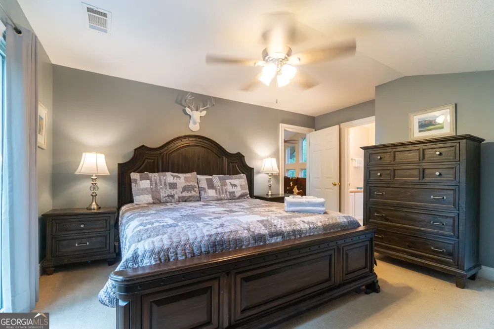81 Dach Bruecke Gasse Helen, GA 30545