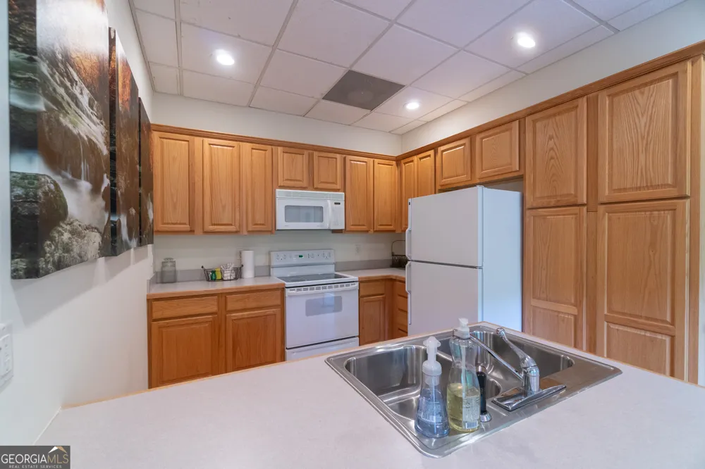 81 Dach Bruecke Gasse Helen, GA 30545
