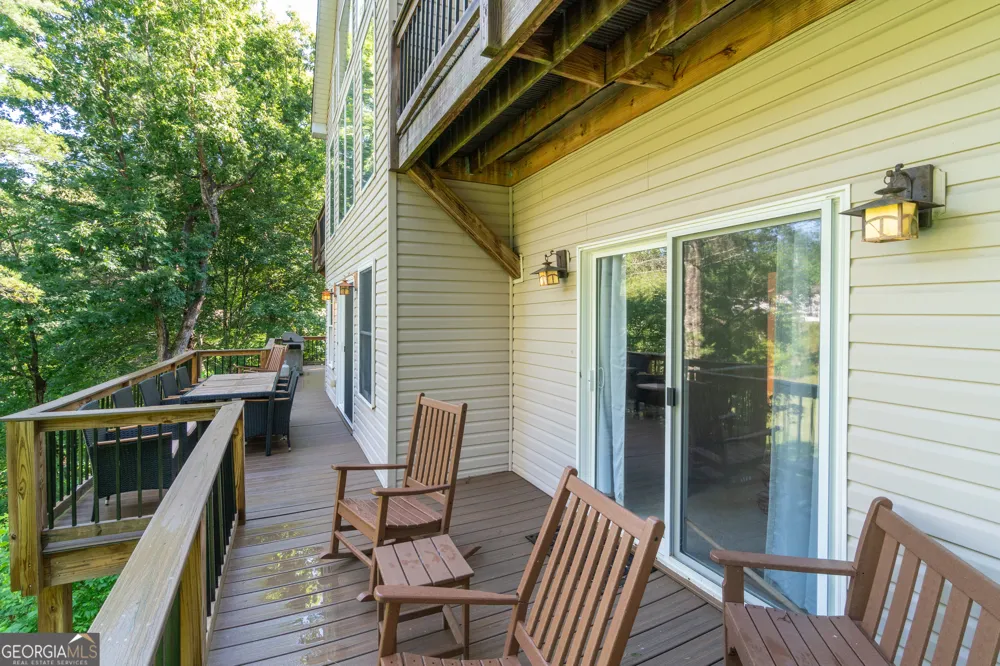 81 Dach Bruecke Gasse Helen, GA 30545