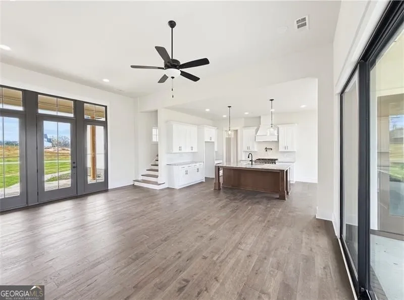 151 Palisade DR Rydal, GA 30171