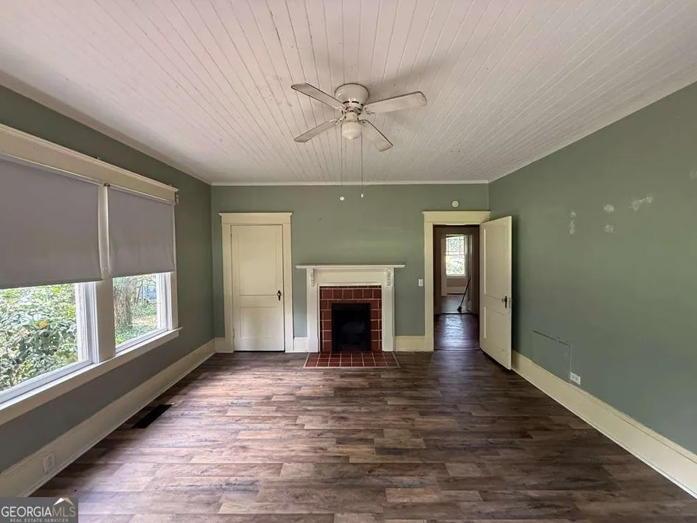 328 S Main ST S Ashburn, GA 31714