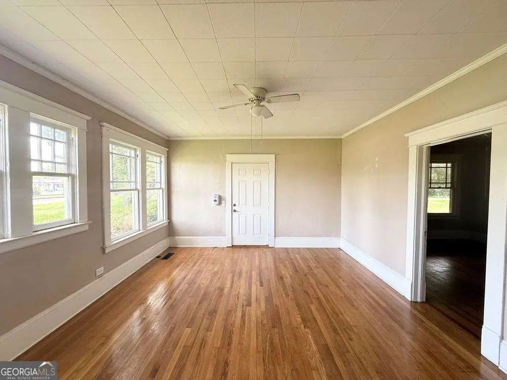 328 S Main ST S Ashburn, GA 31714