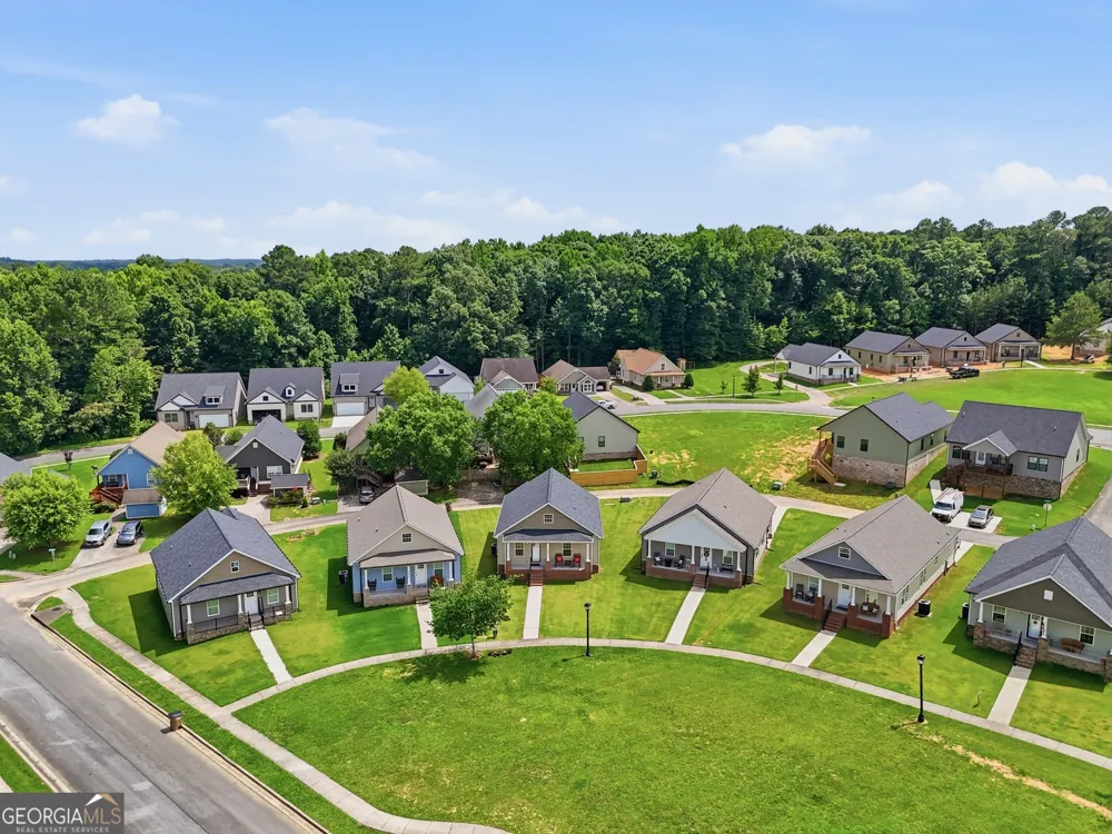 405 Coahulla Creek DR Dalton, GA 30721