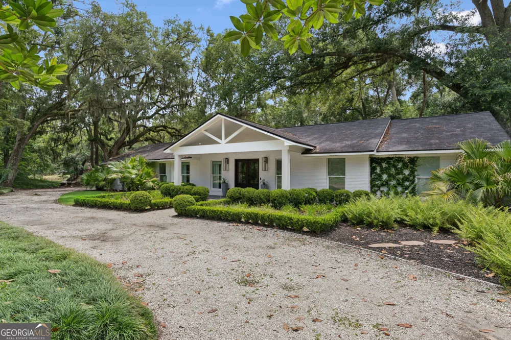 4909 Frederica RD St. Simons, GA 31522