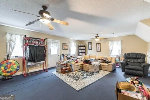 191 Henry DR Gray, GA 31032