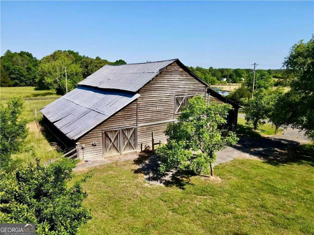 119 Knight Bottom RD SE Fairmount, GA 30139