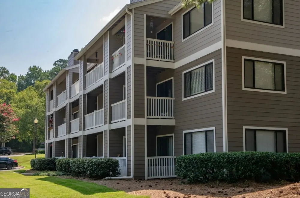 1900 Rosemont PKWY Roswell, GA 30076