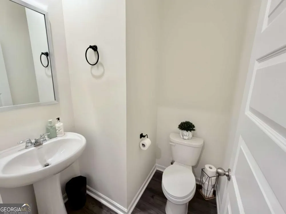 111 Hampton CIR McDonough, GA 30253