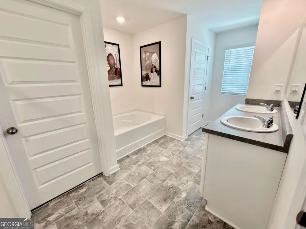 111 Hampton CIR McDonough, GA 30253