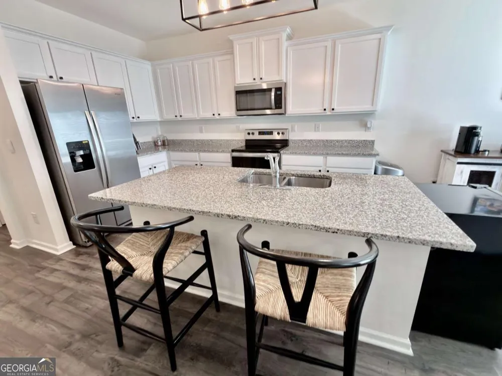 111 Hampton CIR McDonough, GA 30253