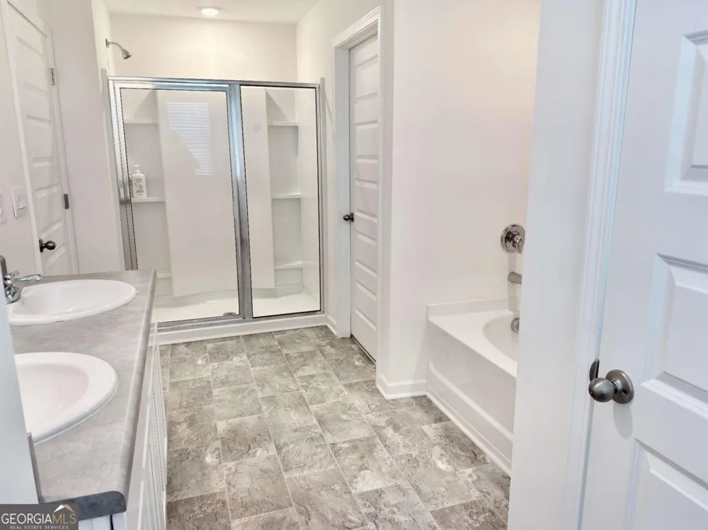 111 Hampton CIR McDonough, GA 30253