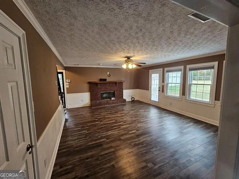 1505 Old Loganville RD Loganville, GA 30052