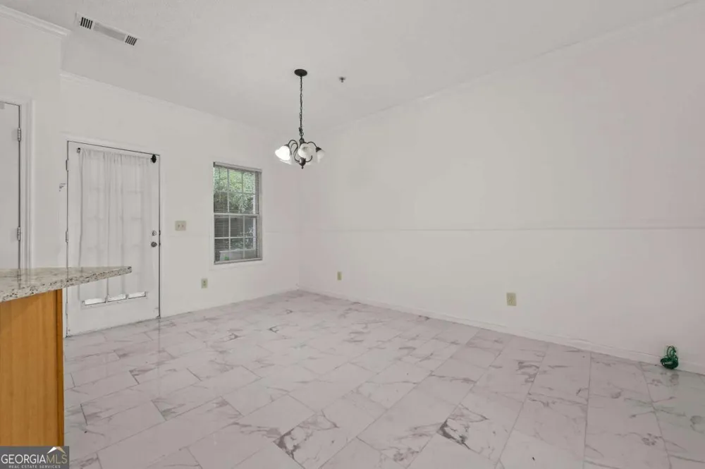 5090 LEESHIRE Leeshire Trce Tucker, GA 30084