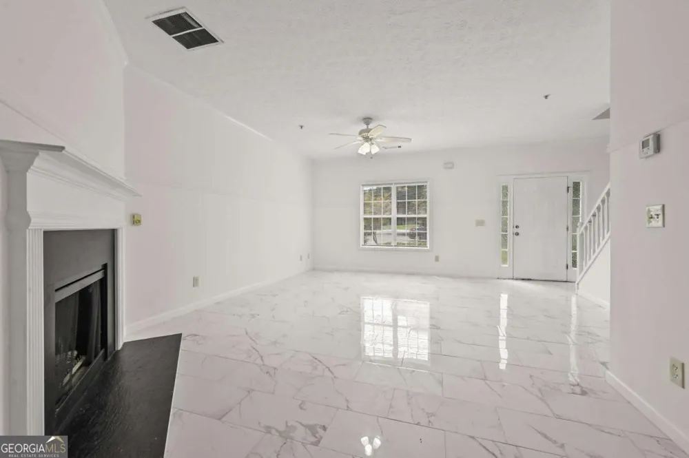 5090 LEESHIRE Leeshire Trce Tucker, GA 30084